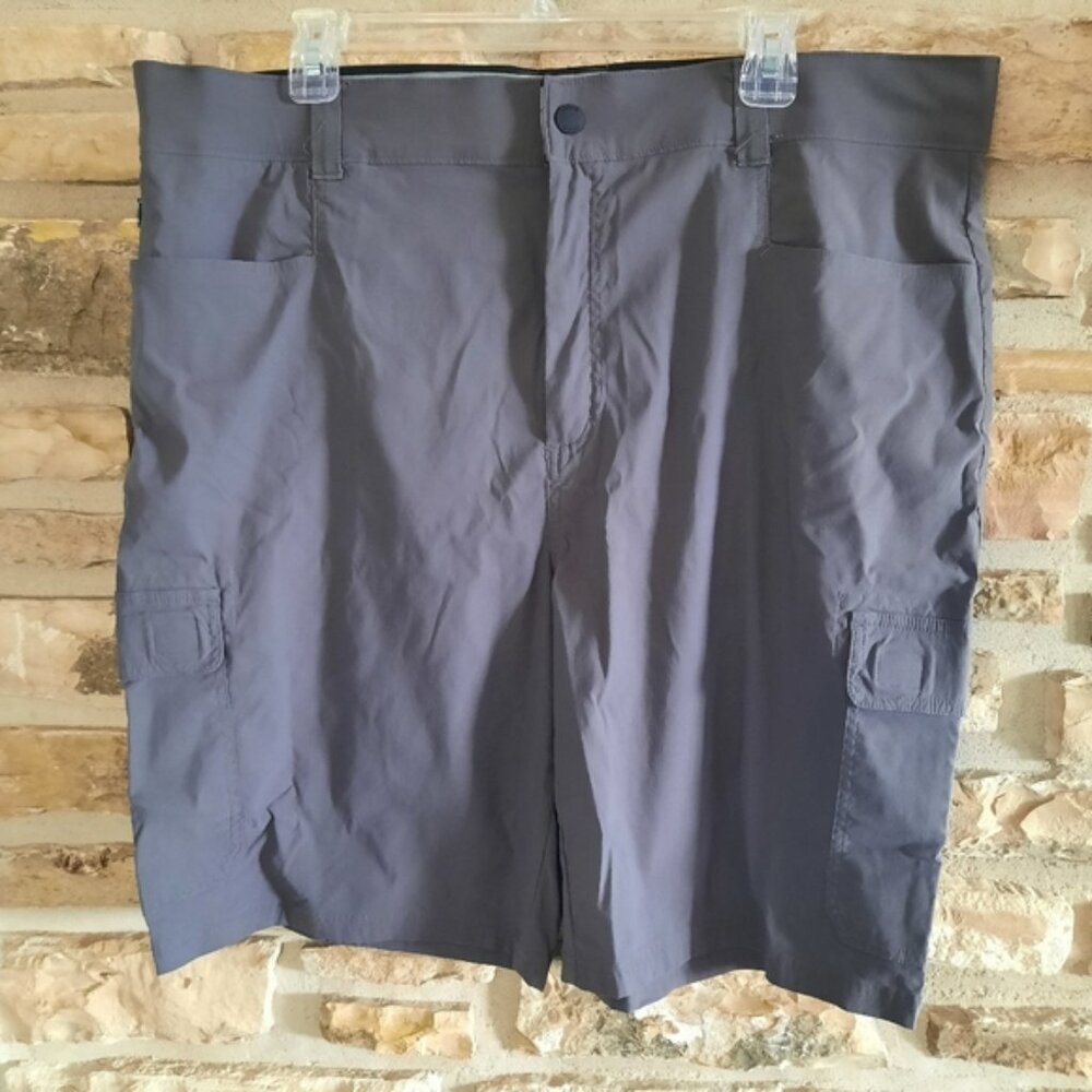 Orvis Tech Cargo Shorts Mens 40 Gray Hiking Casual Outdoor Stretch 10" 1572730